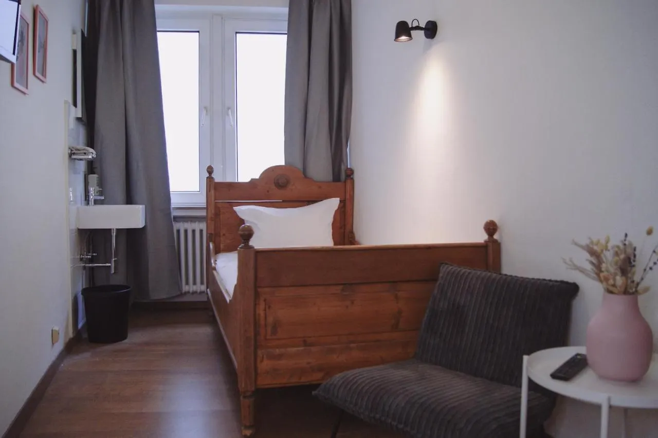 Herberg Digital Check-In - Stapelhaeuschen Hotel Keulen