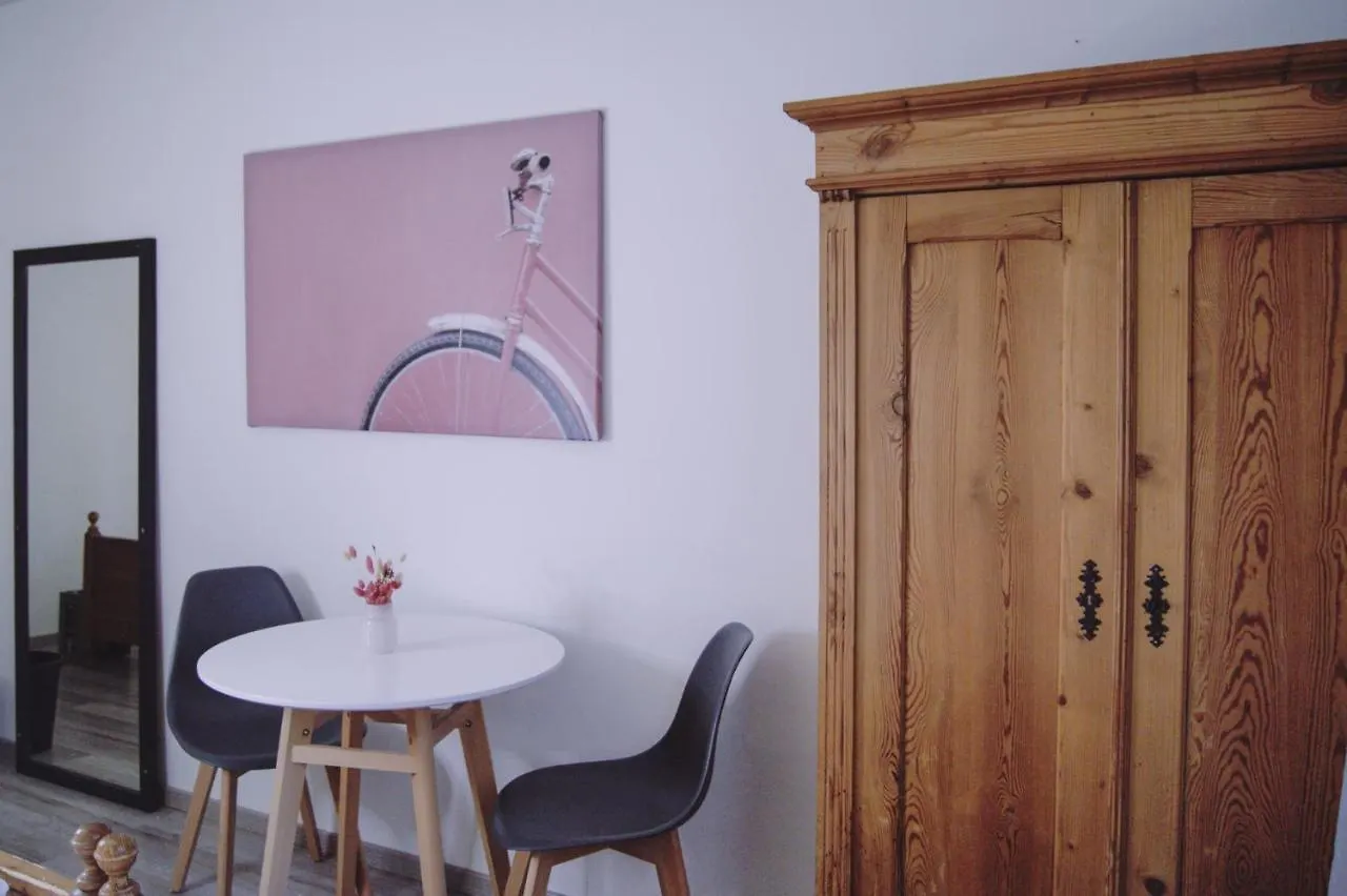 Digital Check-In - Stapelhaeuschen Hotel Keulen Herberg